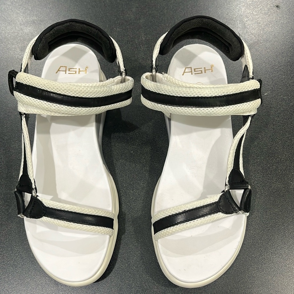 Ash LED wedge sandal